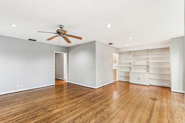 6441 Calmont Avenue, Fort Worth, TX 76116