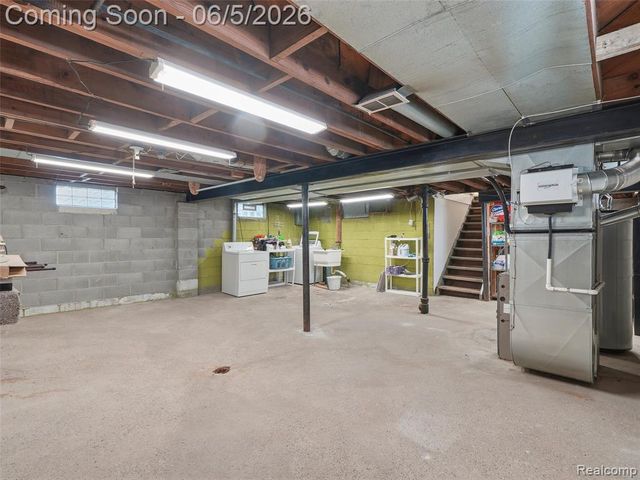 12960 Castle Street, Southgate, MI 48195