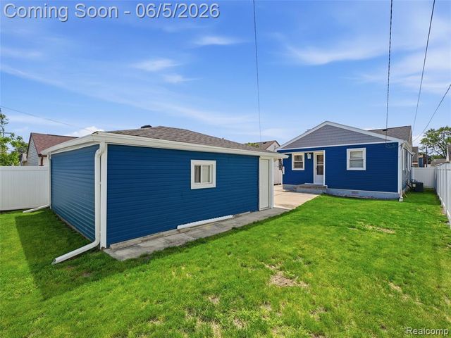 12960 Castle Street, Southgate, MI 48195