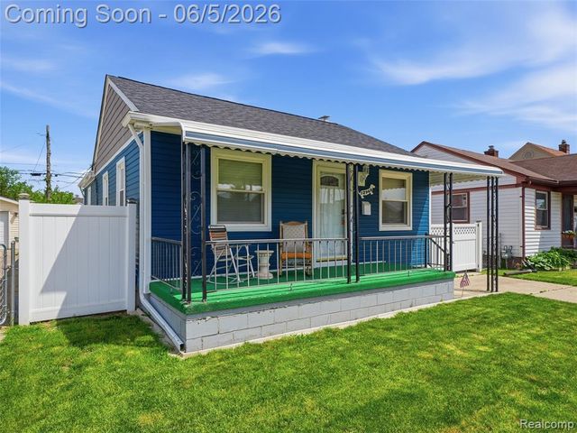12960 Castle Street, Southgate, MI 48195