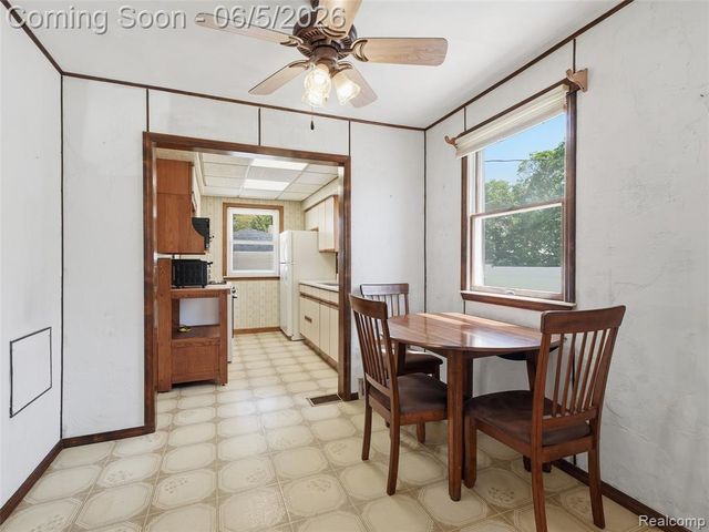 12960 Castle Street, Southgate, MI 48195