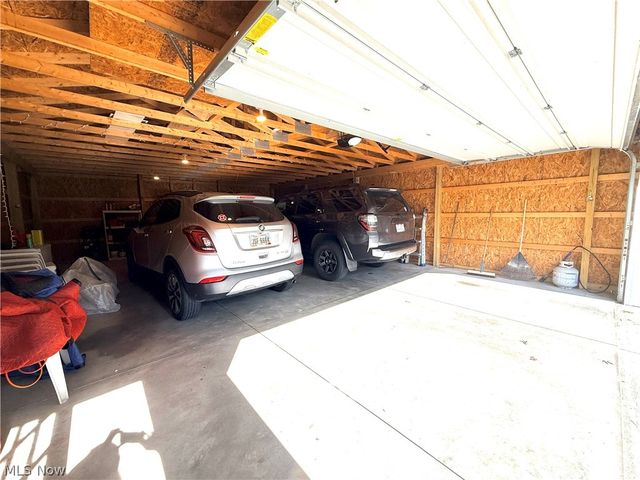 10519 Dewhurst Road, Elyria, OH 44035