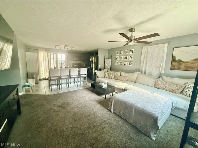 10519 Dewhurst Road, Elyria, OH 44035