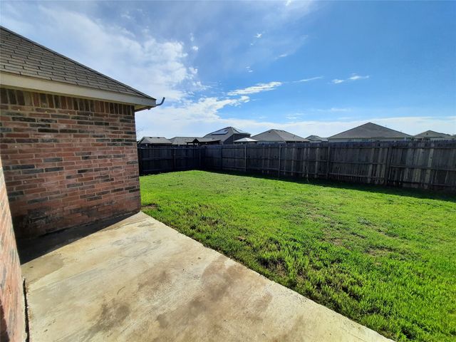 1016 Glenhaven Drive, Hutchins, TX 75141