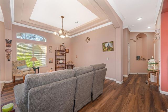 1313 Beckett Dr, Roseville, CA 95747