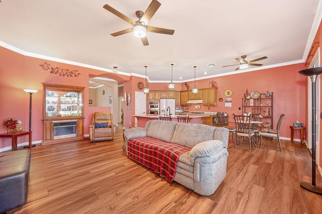 1313 Beckett Dr, Roseville, CA 95747