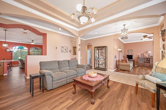 1313 Beckett Dr, Roseville, CA 95747