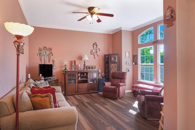 1313 Beckett Dr, Roseville, CA 95747