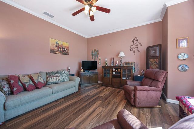 1313 Beckett Dr, Roseville, CA 95747