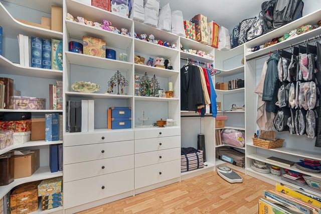 1313 Beckett Dr, Roseville, CA 95747