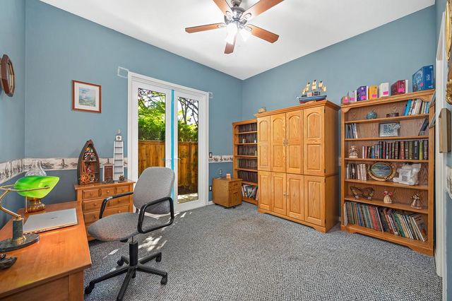 1313 Beckett Dr, Roseville, CA 95747