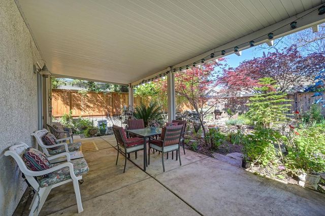 1313 Beckett Dr, Roseville, CA 95747