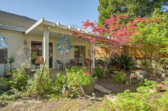 1313 Beckett Dr, Roseville, CA 95747