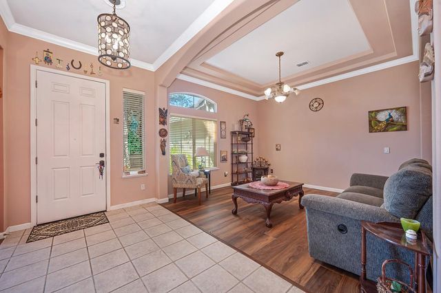 1313 Beckett Dr, Roseville, CA 95747