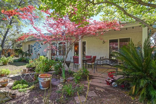 1313 Beckett Dr, Roseville, CA 95747