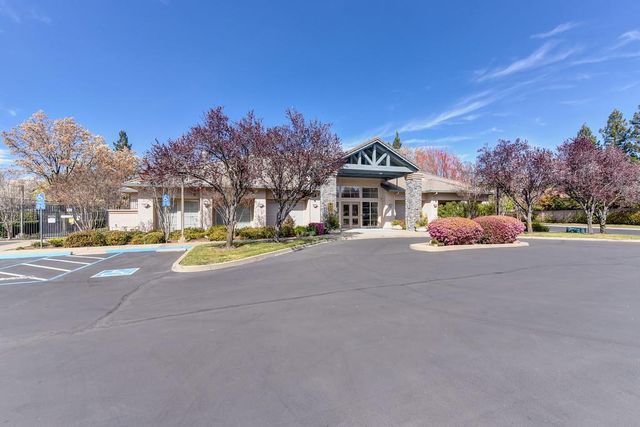 1313 Beckett Dr, Roseville, CA 95747