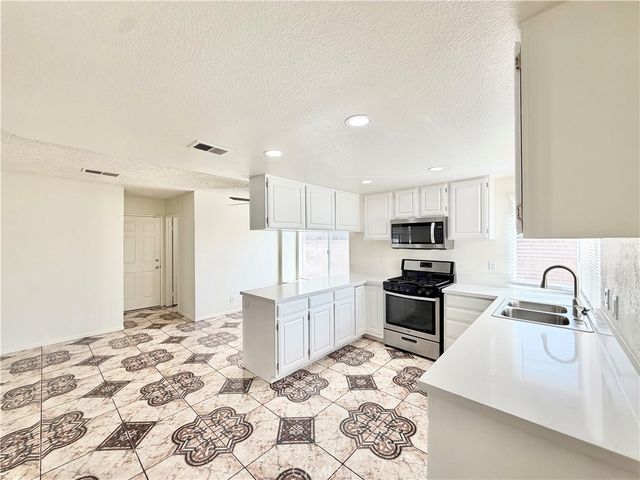 16309 Silverbirch Road, Moreno Valley, CA 92551