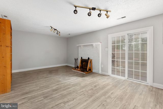 3080 TECUMSEH CT, Woodbridge, VA 22192