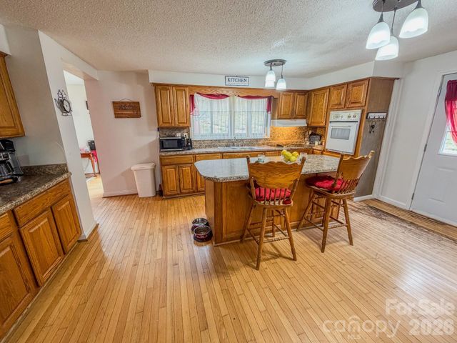 2301 Silver Mill Road, Marshall, NC 28753