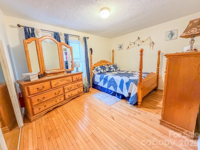 2301 Silver Mill Road, Marshall, NC 28753