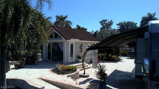 4565 Southern Breeze DR, Naples, FL 34114