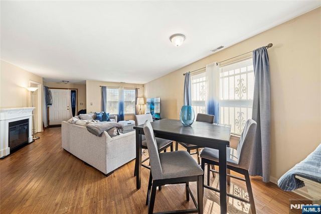 493 S 12th Street, Newark, NJ 07103