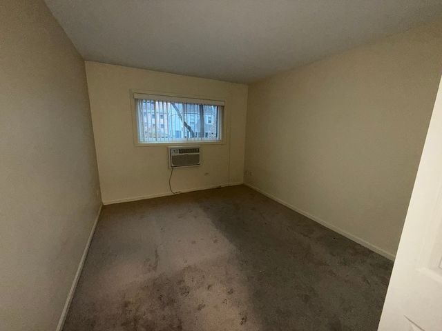 110 N Kenilworth Avenue 1C, Oak Park, IL 60301