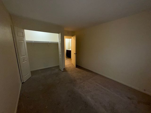 110 N Kenilworth Avenue 1C, Oak Park, IL 60301