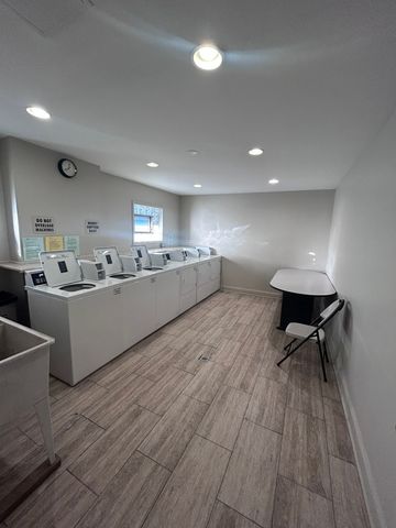 110 N Kenilworth Avenue 1C, Oak Park, IL 60301