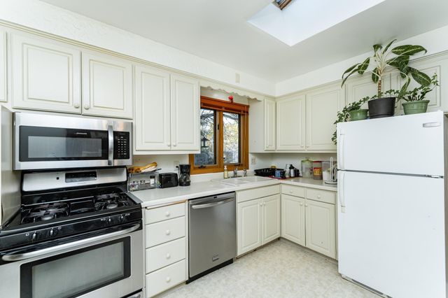 2318 16th Avenue NW, Rochester, MN 55901