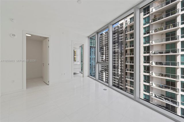 300 Biscayne Blvd Way 3201, Miami, FL 33131