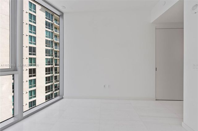300 Biscayne Blvd Way 3201, Miami, FL 33131