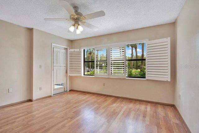 1328 PASADENA AVENUE S 104, South Pasadena, FL 33707