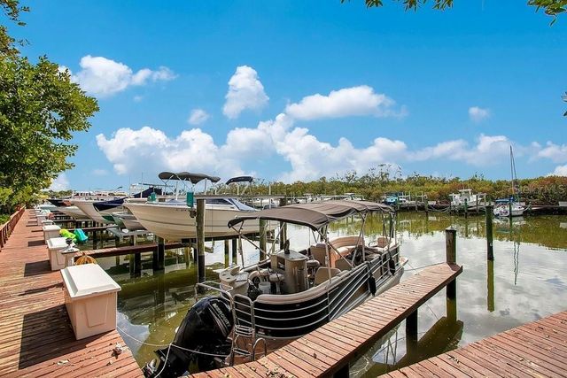 1328 PASADENA AVENUE S 104, South Pasadena, FL 33707