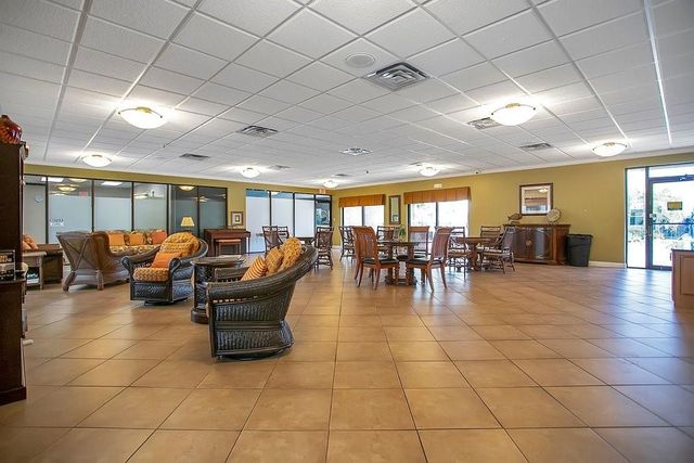 1328 PASADENA AVENUE S 104, South Pasadena, FL 33707