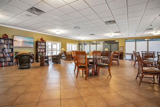 1328 PASADENA AVENUE S 104, South Pasadena, FL 33707