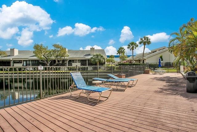 1328 PASADENA AVENUE S 104, South Pasadena, FL 33707