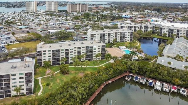 1328 PASADENA AVENUE S 104, South Pasadena, FL 33707