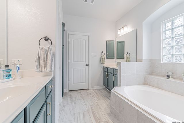 10602 Briceway Clb, San Antonio, TX 78254