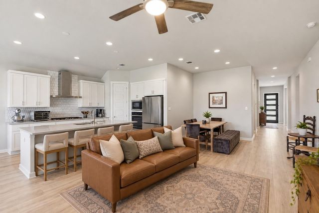 461 Coyote Creek WAY, Kyle, TX 78640