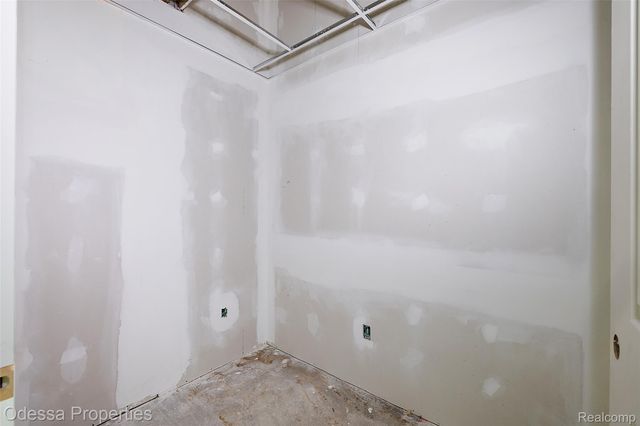 11600 Kelly Road, Detroit, MI 48224