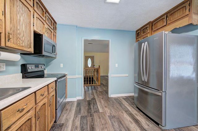 70 Crowe Springs Spur NW, Cartersville, GA 30121