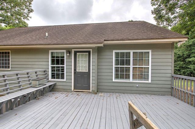 70 Crowe Springs Spur NW, Cartersville, GA 30121