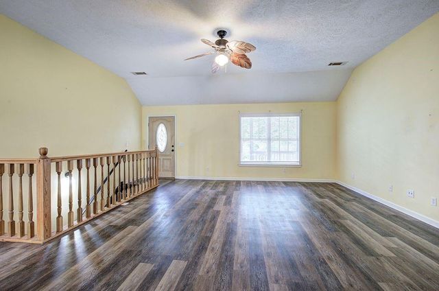 70 Crowe Springs Spur NW, Cartersville, GA 30121