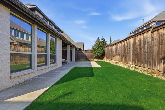 133 Erling Lane, Irving, TX 75039