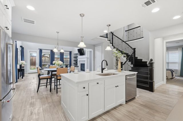 133 Erling Lane, Irving, TX 75039