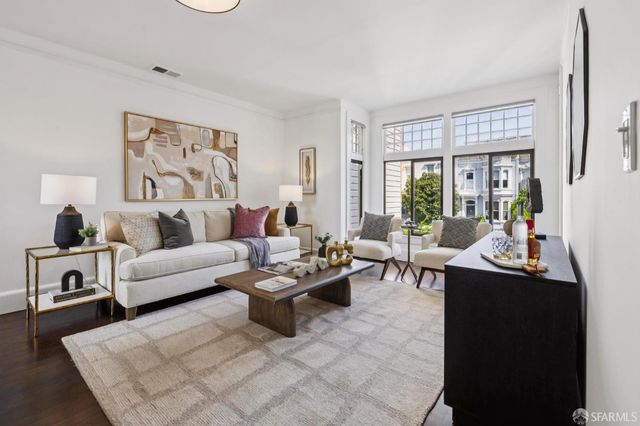 2833 Sacramento Street, San Francisco, CA 94115