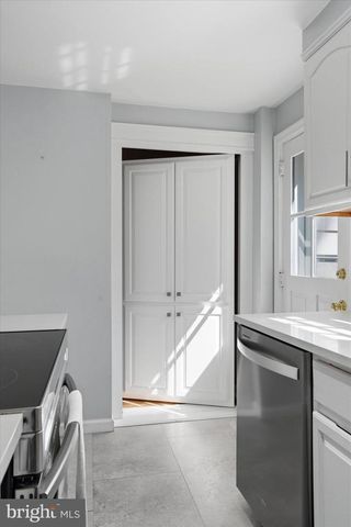 514 KINGSTON RD, Oreland, PA 19075