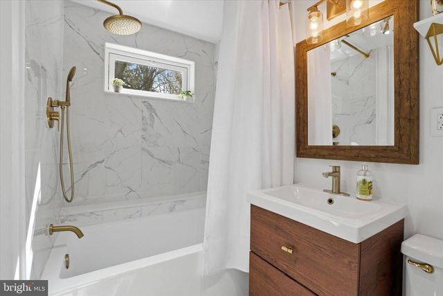 514 KINGSTON RD, Oreland, PA 19075