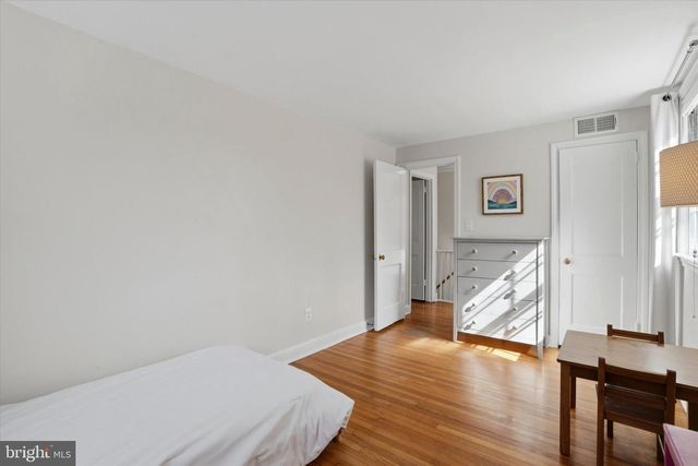 514 KINGSTON RD, Oreland, PA 19075